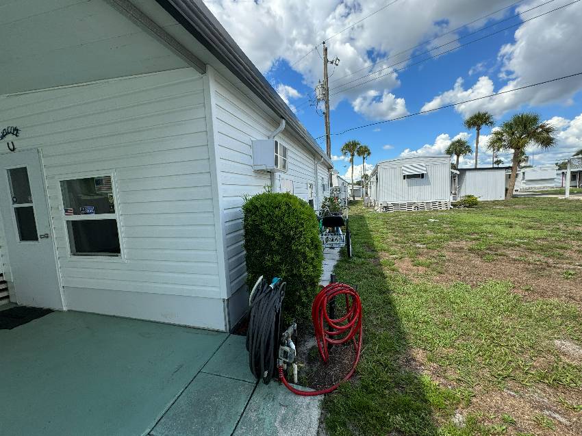 315 Murray Drive a Lakeland, FL Mobile or Manufactured Home for Sale